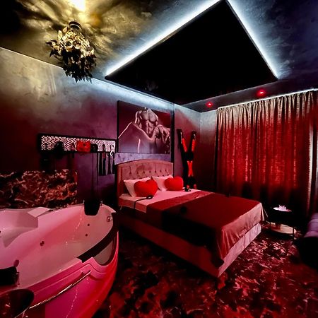 Love Room Bucureşti Eksteriør bilde