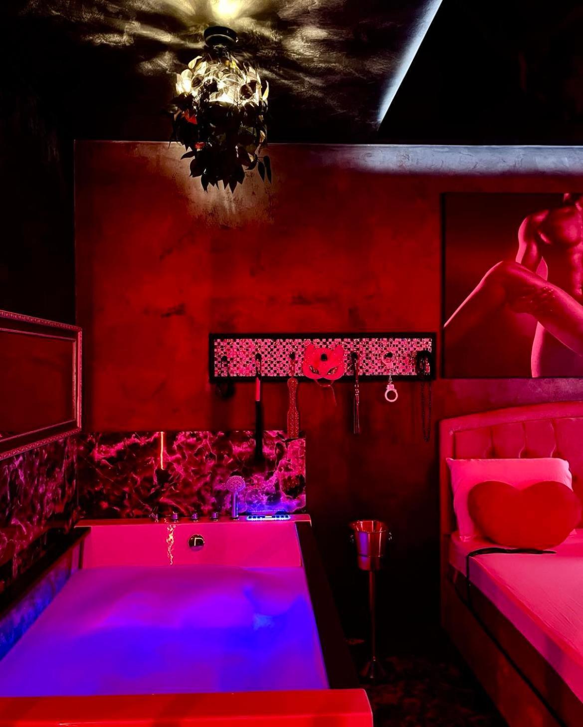 Love Room Bucureşti Eksteriør bilde